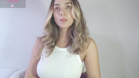 Snapshot of sol_rous chatting on April 2026 05:30:01 PM online show from April 2026 05:30:01 PM