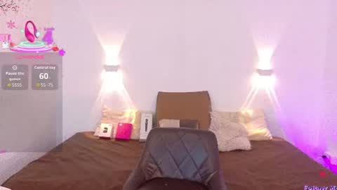 Snapshot of sol_vanegas chatting on July 2026 01:39:02 PM SOL online show from July 2026 01:39:02 PM