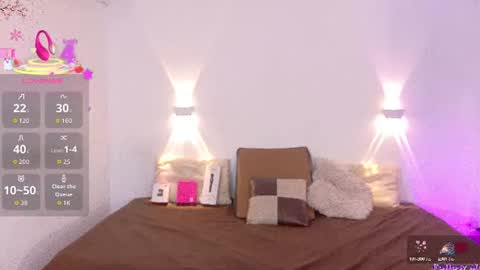 Snapshot of sol_vanegas chatting on July 2026 11:37:02 AM SOL online show from July 2026 11:37:02 AM