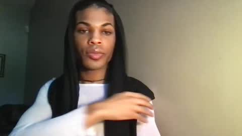 SolaceEve online show from October 2025 05:02:02 PM