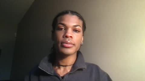 SolaceEve online show from October 2025 06:15:01 PM