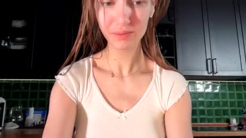 Bella online show from February 2026 04:00:02 AM