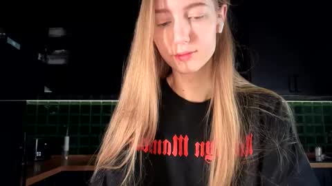 Bella online show from February 2026 05:01:02 AM