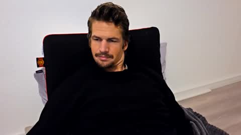 Snapshot of solero93 chatting on February 2025 06:26:01 PM solero93 online show from February 2025 06:26:01 PM