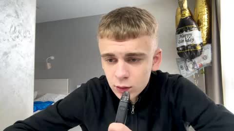 Snapshot of solofury chatting on May 2026 06:20:01 AM Jett online show from May 2026 06:20:01 AM