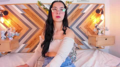 Sol  online show from September 2025 12:26:01 PM