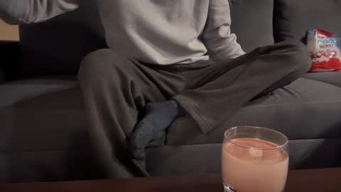 Snapshot of sondages chatting on February 2025 06:40:02 PM Sondages online show from February 2025 06:40:02 PM