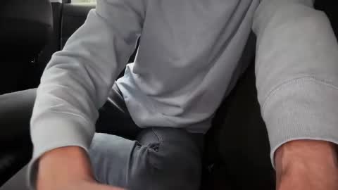 Snapshot of sondages chatting on October 2025 08:16:02 AM Sondages online show from October 2025 08:16:02 AM