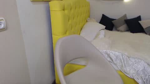 sondrariddle online show from February 2025 01:16:02 AM