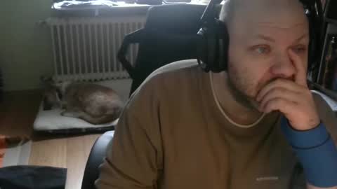 Tom online show from November 2025 10:07:01 AM