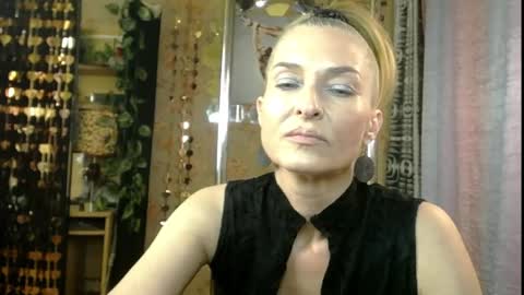Sonia online show from May 2026 02:04:01 PM
