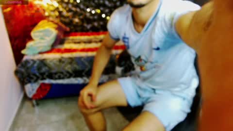 Snapshot of sonicj25_ chatting on January 2025 04:01:01 AM SONIC online show from January 2025 04:01:01 AM