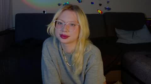 Snapshot of sonya_blade699 chatting on June 2026 10:55:02 PM Sonya Blade online show from June 2026 10:55:02 PM