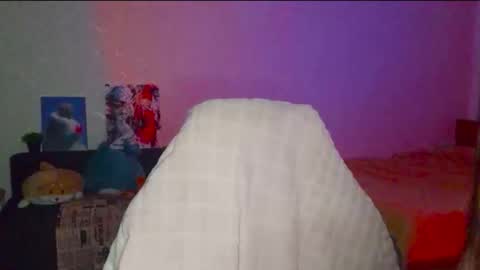 Sonya  online show from December 2025 03:17:01 PM