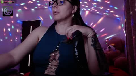 Snapshot of sonyadevon chatting on December 2024 07:51:02 AM Sonia online show from December 2024 07:51:02 AM