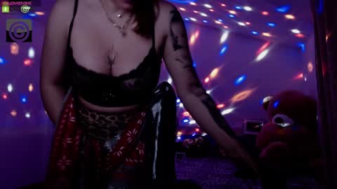 Snapshot of sonyadevon chatting on February 2025 05:20:02 AM Sonia online show from February 2025 05:20:02 AM