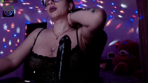 Snapshot of sonyadevon chatting on February 2025 11:23:02 AM Sonia online show from February 2025 11:23:02 AM