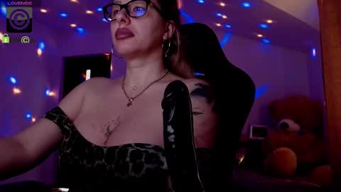 Snapshot of sonyadevon chatting on February 2025 10:48:02 AM Sonia online show from February 2025 10:48:02 AM