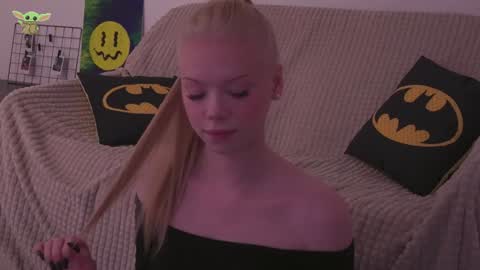 Sonya  Instagram   Twitter sonyaplushgirl  OnlyFans sonyaplush online show from December 2024 09:11:01 PM