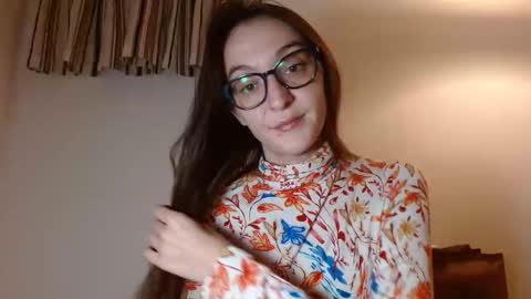 Snapshot of sonyasays chatting on November 2025 12:13:01 AM SonyaSays online show from November 2025 12:13:01 AM