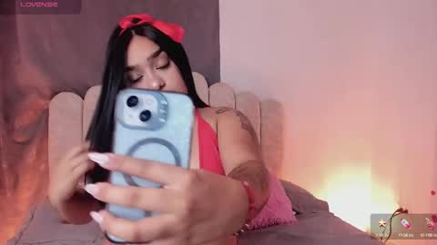 Snapshot of soofii_james chatting on September 2025 11:04:01 AM sofi online show from September 2025 11:04:01 AM