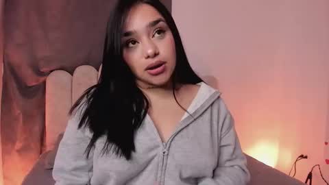 Snapshot of soofii_james chatting on October 2025 11:05:02 AM sofi online show from October 2025 11:05:02 AM