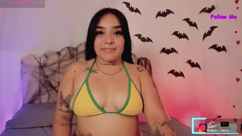 Snapshot of soofii_james chatting on October 2025 10:30:01 AM sofi online show from October 2025 10:30:01 AM