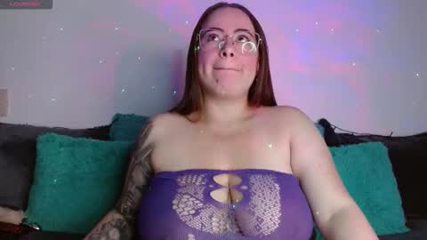 Snapshot of soofy__ chatting on December 2025 03:47:01 AM soofy online show from December 2025 03:47:01 AM