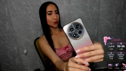 Snapshot of sophi_thaylorr chatting on November 2025 01:36:01 PM Sophi Thaylorr online show from November 2025 01:36:01 PM