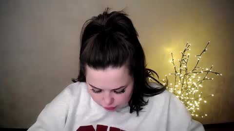 sophia__olsen online show from November 2025 06:37:01 AM