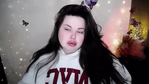 sophia__olsen online show from February 2026 07:01:02 AM