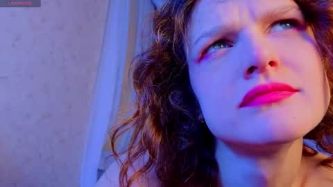 Snapshot of sophia_dreamy chatting on October 2025 02:11:01 AM Sophia online show from October 2025 02:11:01 AM