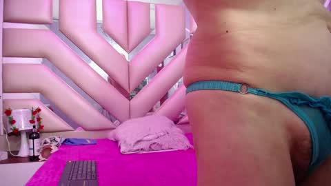 Snapshot of sophia_ny chatting on February 2025 07:38:02 PM SOPHIA online show from February 2025 07:38:02 PM