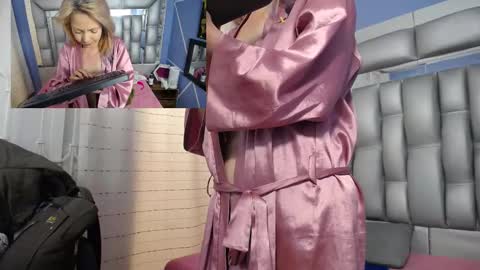 Snapshot of sophia_ny chatting on March 2025 04:29:02 PM SOPHIA online show from March 2025 04:29:02 PM