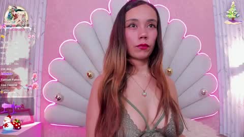 sophia online show from January 2025 09:03:01 PM