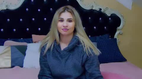 Snapshot of sophia_smith4146 chatting on February 2025 01:41:01 AM sophia smith4146 online show from February 2025 01:41:01 AM