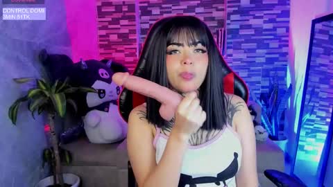 Sophia online show from November 2025 11:59:01 PM