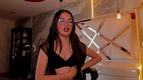 sophiadoll_tf online show from January 2026 08:34:02 PM