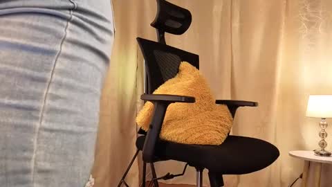 Sophia online show from November 2025 01:29:02 AM