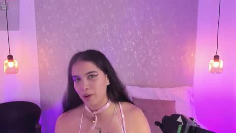 Snapshot of sophiakross chatting on November 2025 07:17:01 AM Sophia online show from November 2025 07:17:01 AM