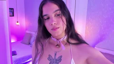 Snapshot of sophiakross chatting on December 2025 06:08:02 AM Sophia online show from December 2025 06:08:02 AM