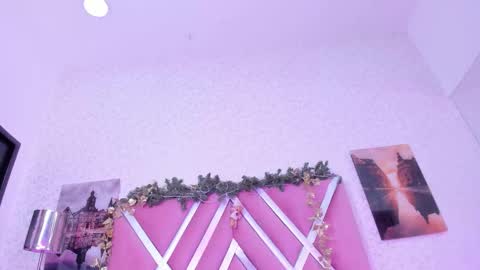 Snapshot of sophiasalazar_ chatting on November 2025 03:54:02 PM Sophia Salazar online show from November 2025 03:54:02 PM