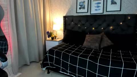 sophie__blare online show from February 2026 07:10:02 PM