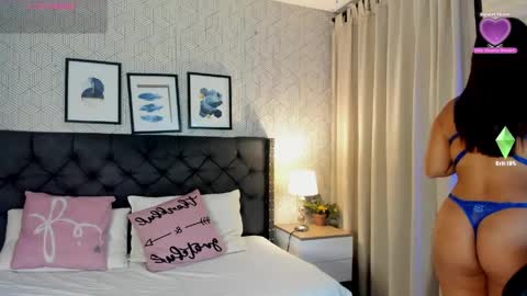 Snapshot of sophie__blare chatting on May 2026 05:34:02 PM sophie__blare online show from May 2026 05:34:02 PM