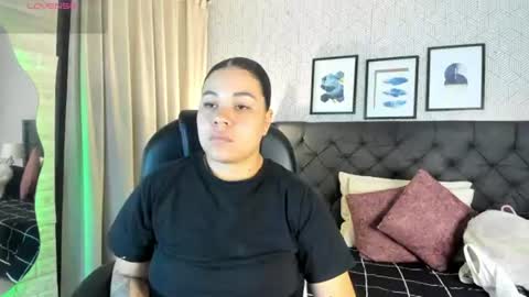 Snapshot of sophie__blare chatting on June 2026 07:05:01 PM sophie__blare online show from June 2026 07:05:01 PM