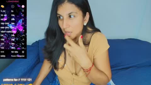 Sophia  online show from April 2026 07:03:02 PM