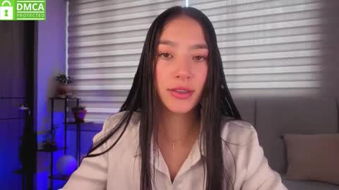 Sophie  online show from January 2026 01:35:01 PM