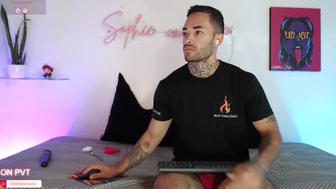 Snapshot of sophie_foxx chatting on October 2025 01:54:02 PM SOPHIE - FOXX online show from October 2025 01:54:02 PM