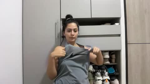 Snapshot of sophie_foxxx chatting on April 2026 12:31:01 AM Sophie online show from April 2026 12:31:01 AM