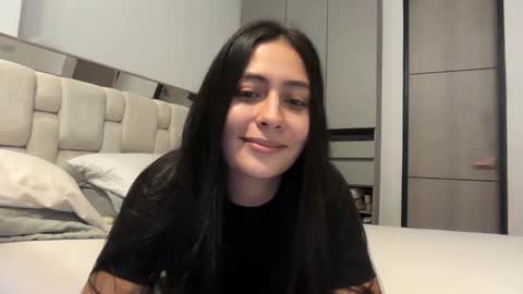 Snapshot of sophie_foxxx chatting on May 2026 08:58:01 PM Sophie online show from May 2026 08:58:01 PM